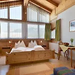 Hotell Theresia Garni Sankt Johann in Tirol