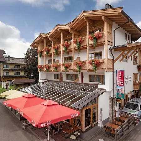 Theresia Garni Hotel 3*