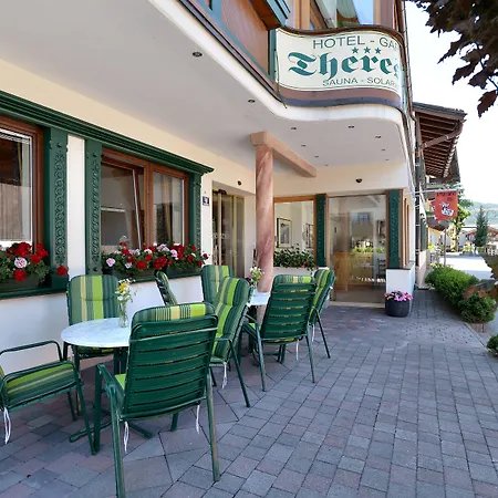 Hotell Theresia Garni 3*