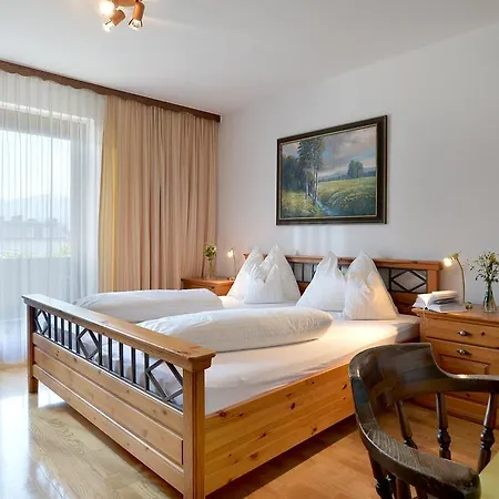 Theresia Garni Hotel