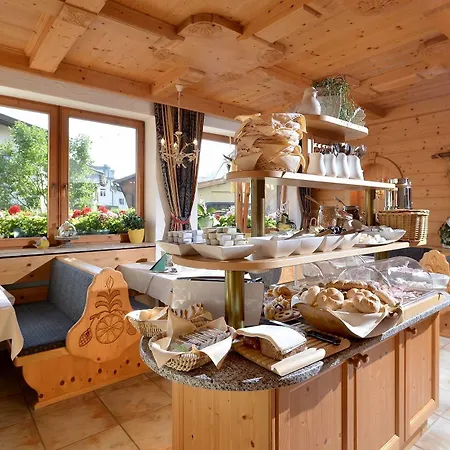 Theresia Garni Hotel Sankt Johann in Tirol
