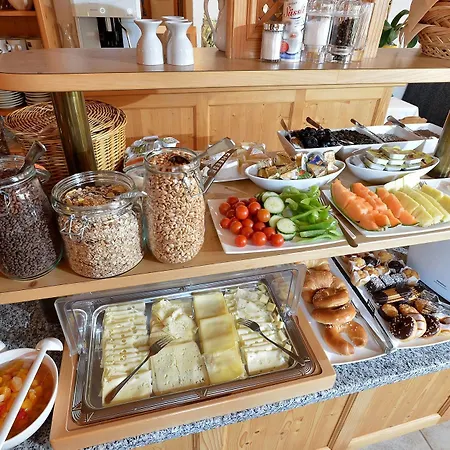 Hotel Theresia Garni 3*