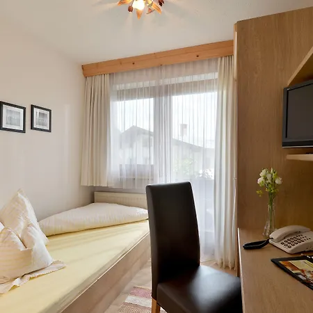 Hotel Theresia Garni Sankt Johann in Tirol